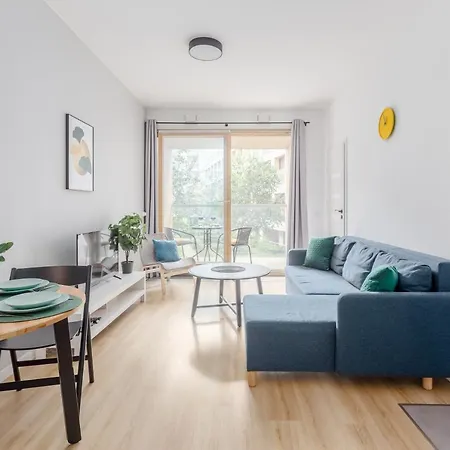 Apartment Kolejowa Warschau